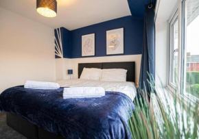 Charming 4-Bedroom Retreat with Garden Views, Free Parking & WiFi - Perfect Location Near Lincoln University